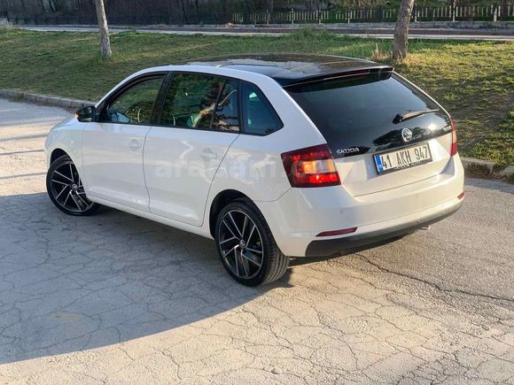 CAM TAVAN DSG DÜŞÜK KM  DE