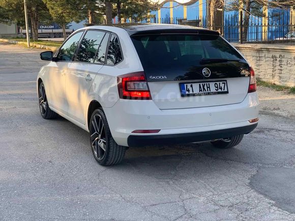 CAM TAVAN DSG DÜŞÜK KM  DE