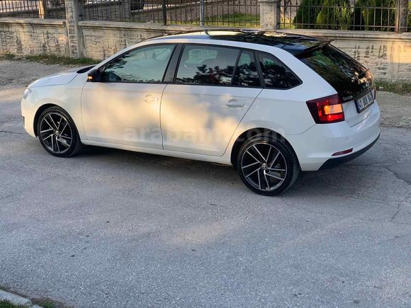 CAM TAVAN DSG DÜŞÜK KM  DE