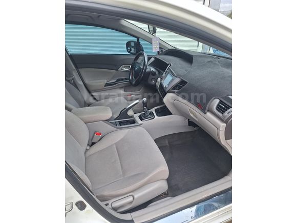 Sahibinden Honda Civic 1.6i VTEC Eco Elegance 2013 Model