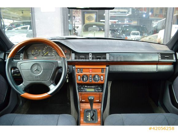 EŞREFOĞLU 1995 E200 KLİMA, MAUN, SUNROOF, EMSALSİZ
