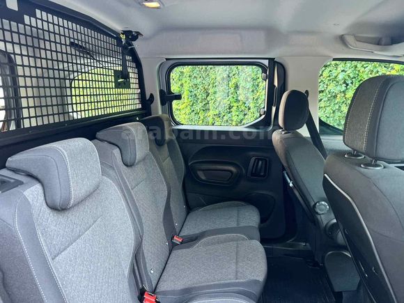 Galeriden Opel Combo 1.5 CDTI Essential 2026 Model Konya
