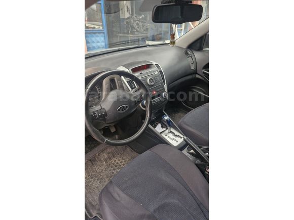 Sahibinden Kia Ceed 1.6 CRDi Concept Plus SW 2012 Model