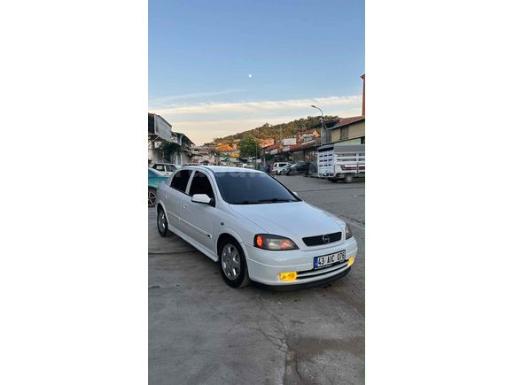 Galeriden Opel Astra 1.6 Elegance 2001 Model Kütahya