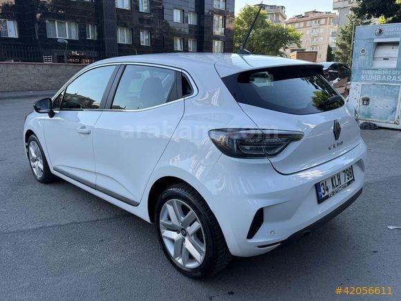 HATASIZ BOYASIZ DEĞİŞENSİZ HASAR KAYITSIZ 2024 CLİO OTOMATİK