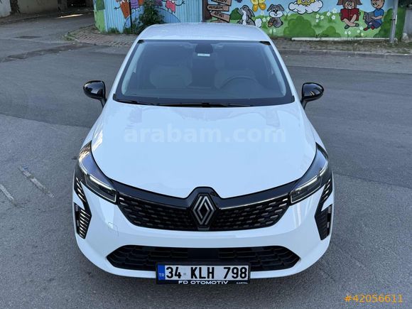 HATASIZ BOYASIZ DEĞİŞENSİZ HASAR KAYITSIZ 2024 CLİO OTOMATİK