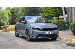 En dolu Corsa-E + park asist