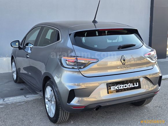 2025 CLİO EVOLUTİON GSR 2 HATASIZ BOYASIZ 24.000 KM K.K.TAKSİT