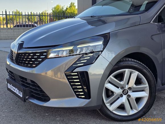 2025 CLİO EVOLUTİON GSR 2 HATASIZ BOYASIZ 24.000 KM K.K.TAKSİT
