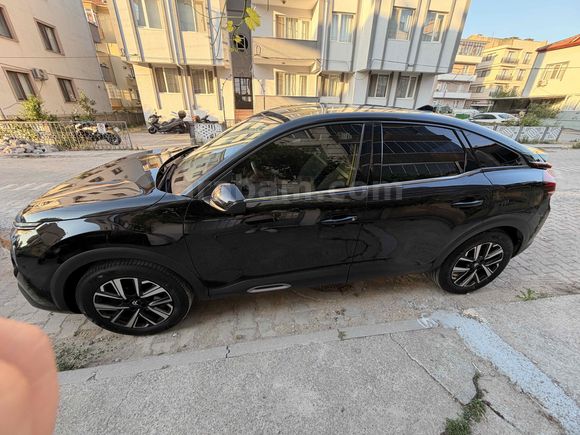 Sahibinden Citroen C4 1.2 PureTech Shine 2023 Model 