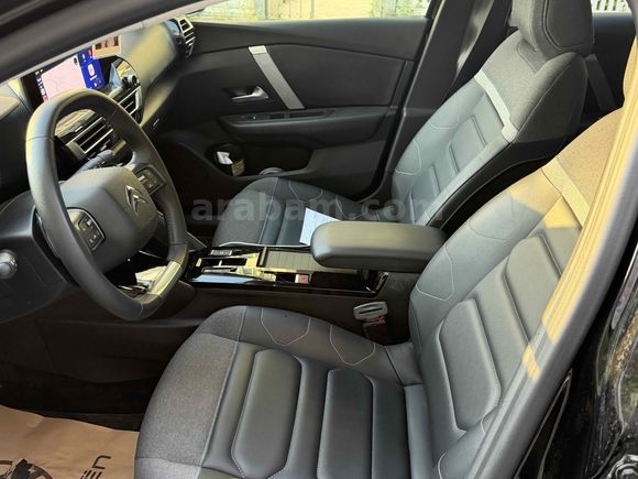 Sahibinden Citroen C4 1.2 PureTech Shine 2023 Model 
