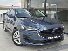 2024 FORD FOCUS TREND X OTOMATİK 59.000'km BOYASIZ K.K. TAKSİT