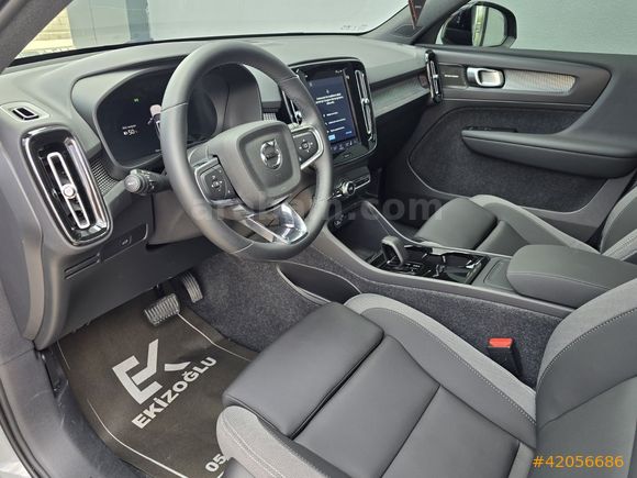 2025 VOLVO EX40 SİNGLE MOTOR EXTENDED RANGE ULTRA 23.000 KM