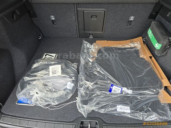 2025 VOLVO EX40 SİNGLE MOTOR EXTENDED RANGE ULTRA 23.000 KM