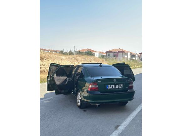 Sahibinden Opel Vectra 2.0 CDX 1997 Model 