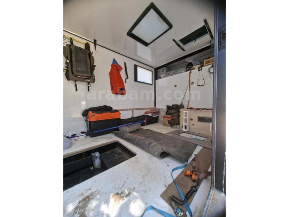 iveco scam 4x4 karavan ruhsatlı kapalı kasa kamyonet