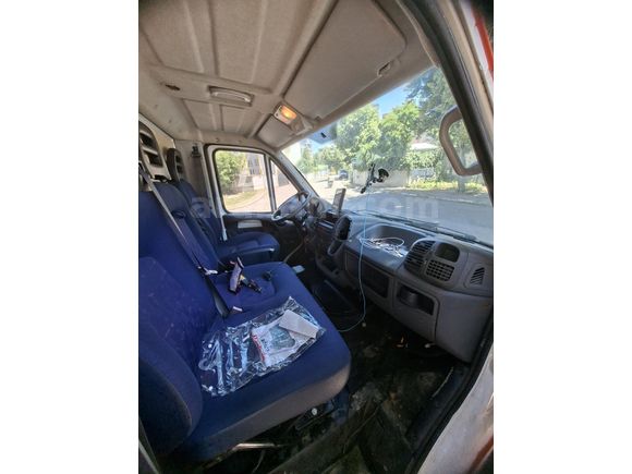 iveco scam 4x4 karavan ruhsatlı kapalı kasa kamyonet