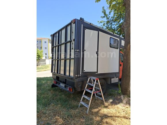 iveco scam 4x4 karavan ruhsatlı kapalı kasa kamyonet