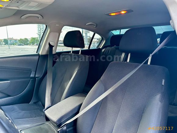 2011 PASSAT 1.6 TRENDELİNE MANUEL 171.000 KM