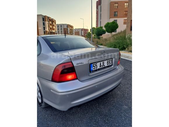 TAKASA AÇIK Sahibinden Opel Vectra 2.0 Elegance 2001 Model