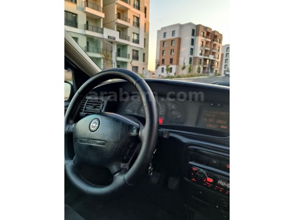 TAKASA AÇIK Sahibinden Opel Vectra 2.0 Elegance 2001 Model