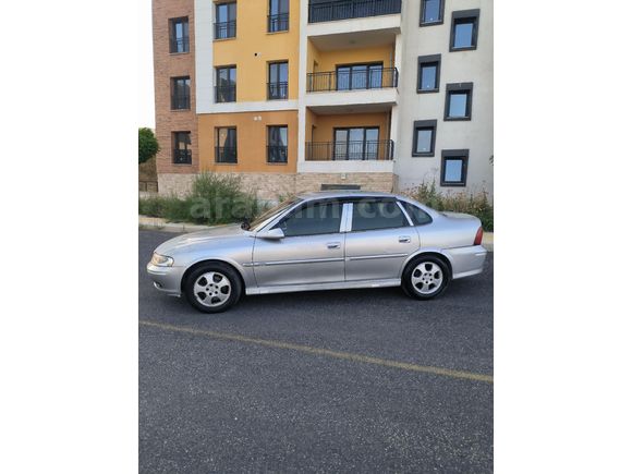 TAKASA AÇIK Sahibinden Opel Vectra 2.0 Elegance 2001 Model