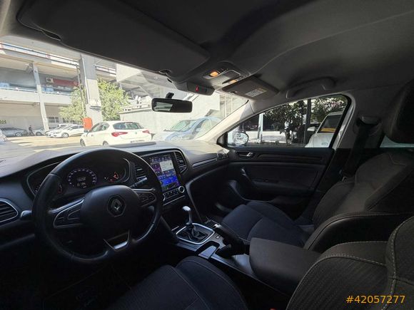 RENAULT MEGANE 1.5 DCİ TOUCH / HATASIZ / OTOMATİK / TESLA