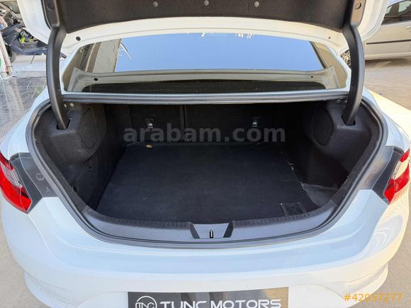 RENAULT MEGANE 1.5 DCİ TOUCH / HATASIZ / OTOMATİK / TESLA