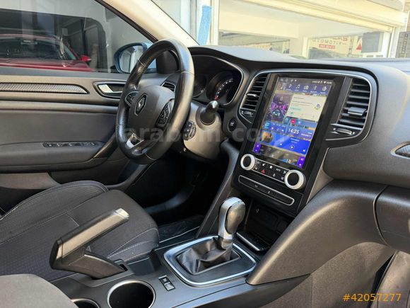 RENAULT MEGANE 1.5 DCİ TOUCH / HATASIZ / OTOMATİK / TESLA