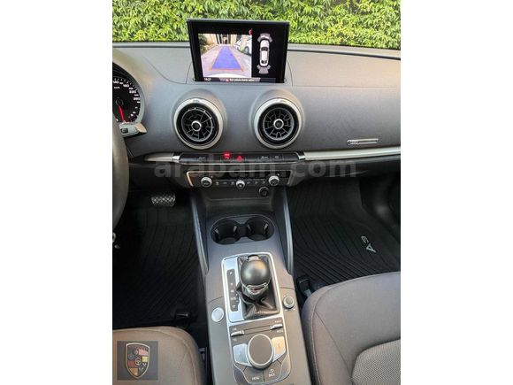 AUDİ A3 TFSİ SEDAN HATASIZ CAM TAVAN