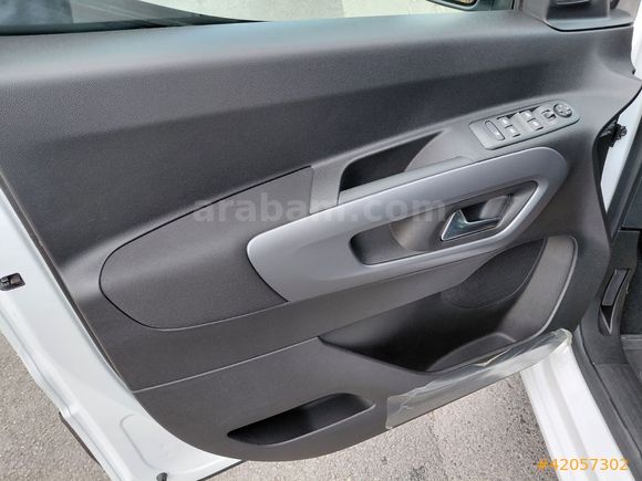 İLK EL 2025 COMBO 1.5CDTİ ULTİMATE OTOMATİK HATA BOYA TRAMER YOK