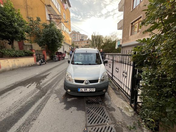 Sahibinden Renault Kangoo Multix 1.5 dCi Authentique 2004 Model