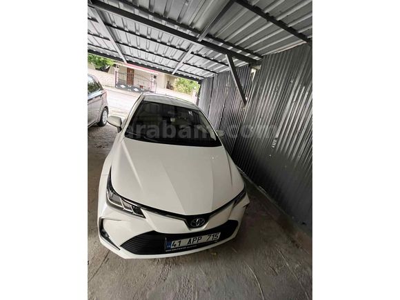 Sahibinden Toyota Corolla 1.5 Dream 2022 Model 
