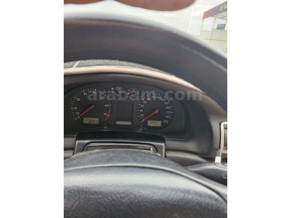 Sahibinden Volkswagen Passat 1.8 Basic 1999 Model  305.686 km Gri (Gümüş)