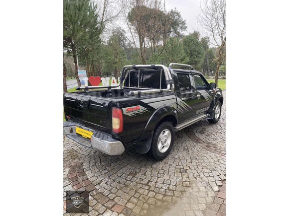 2005 NISSAN RALLY RAID 4x4