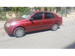Sahibinden Renault Clio 1.4 RNA 2001 Model KLİMALI 178000 KM DE FULL ORJİNAL FABRİKA KİTAPÇIKLARINA KADAR DURUYOR ETİKETLERİ ÜZERİNDE 4 LASTİK YENİ