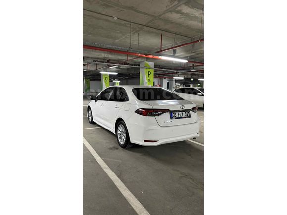 SAHİBİNDEN TEMİZ BAKIMLI COROLLA