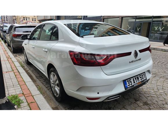 Memurdan Acil Satılık Renault Megane 1.3 TCe Joy 2021 Model 