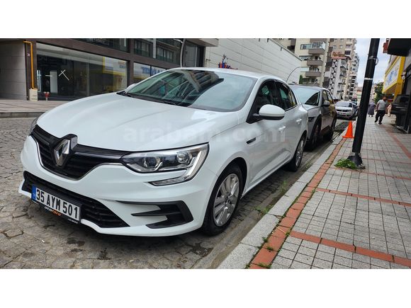 Memurdan Acil Satılık Renault Megane 1.3 TCe Joy 2021 Model 