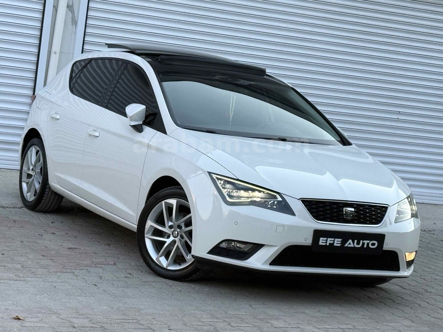 Galeriden Seat Leon 1.6 TDI Style 2016 Model Konya 181.000 km Beyaz 3