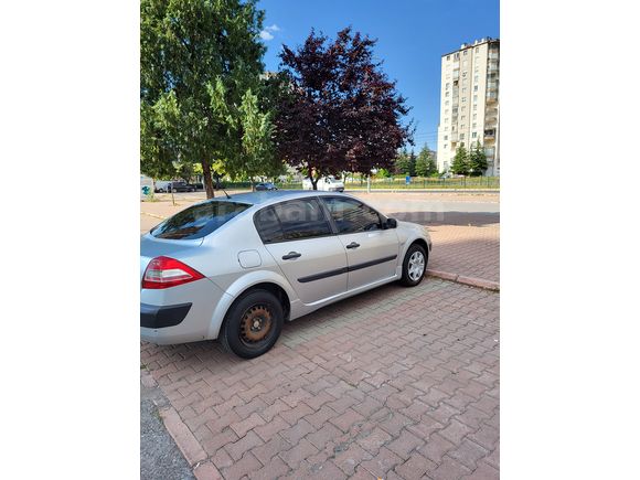 Temiz Megane 1.5 dCI 2008