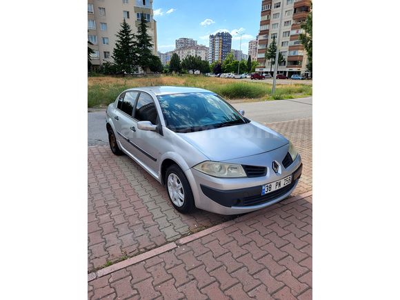 Temiz Megane 1.5 dCI 2008