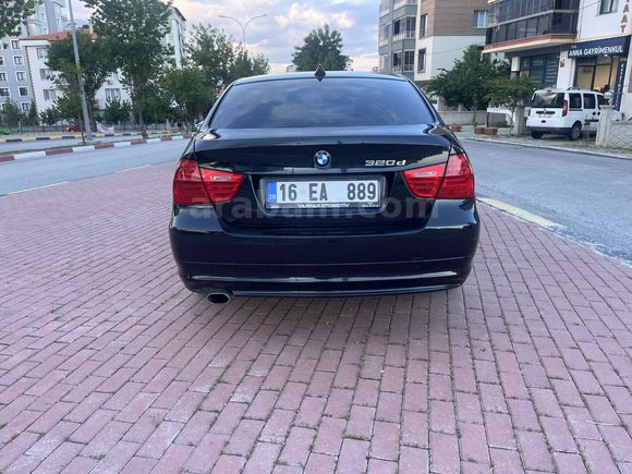Galeriden BMW 3 Serisi 320d Comfort 2011 Model Uşak