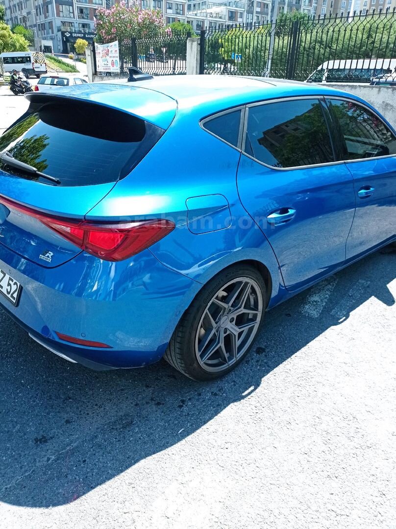 ACİL TEKLİF USULU SATIS Sahibinden Seat Leon 1.5 eHybrid FR 2025 Model 7