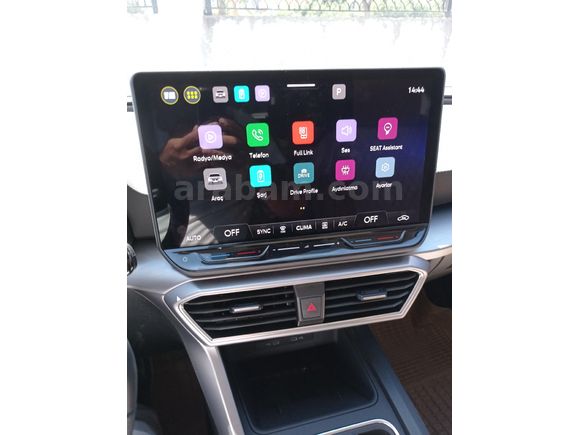 Sahibinden Seat Leon 1.5 eHybrid FR 2025 Model