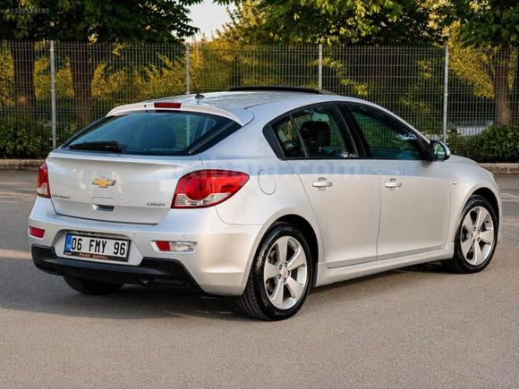 2012 MODEL // SUNROOFLU//177.000KM//HATASIZ OTOMATİK//FULL+FULL