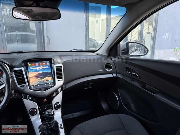 ARS OTOMOTİV DEN 2012 MODEL CHEVROLET CRUZE SONRUF LU