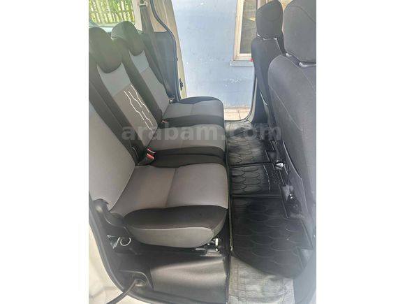 Sahibinden Peugeot Partner 1.6 HDI Active 2015 Model 