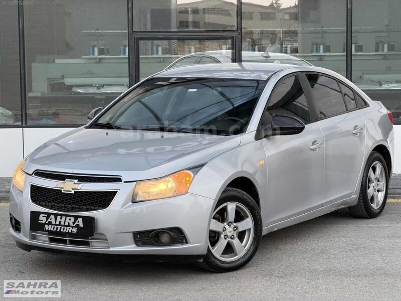 Galeriden Chevrolet Cruze 1.6 LS 2010 Model Konya 277.000 km Gri