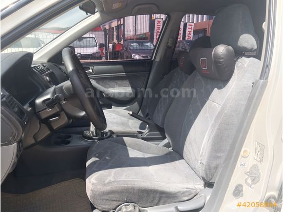 TEMİZ VE BAKIMLI 2005 Model Honda Civic 1.6 VTEC LS
